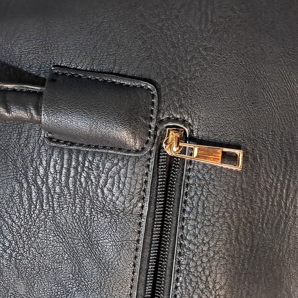 LARGE HANDBAG & MATCHING SCARF SOLD SEPARATELY - Picture 7 of 12